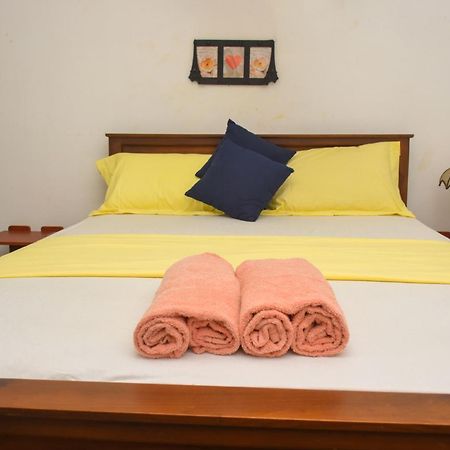 Senu Homestay 锡吉里亚 外观 照片